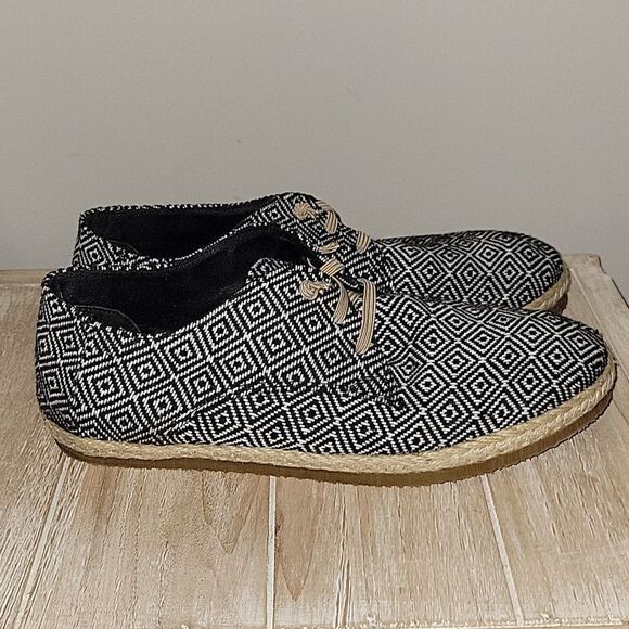 Patara Taj Black Nomad Geometric Lace Up Shoes Mens Size 8 - Picture 1 of 10